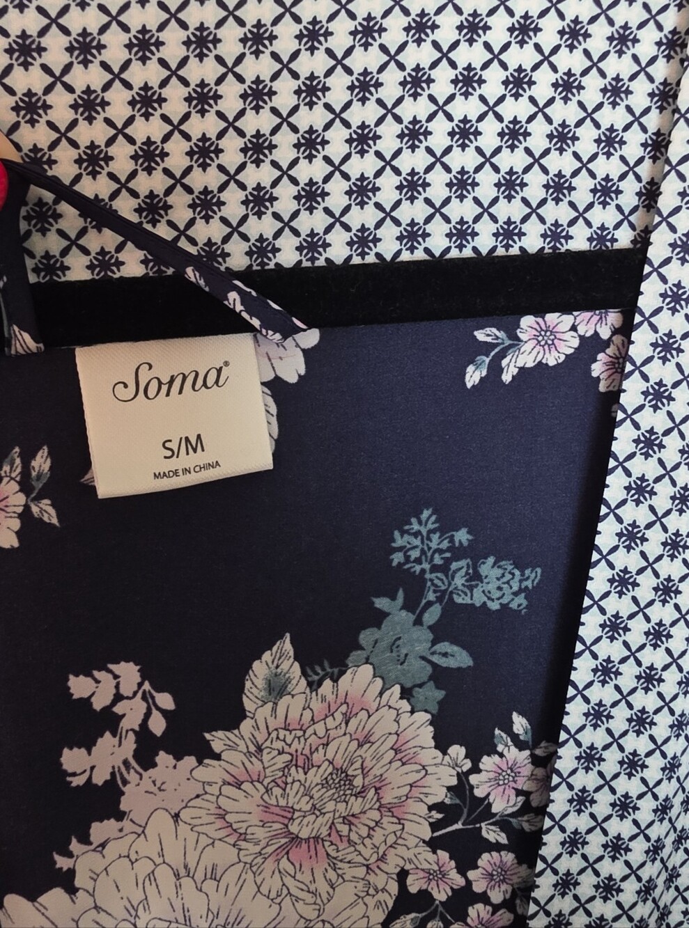SOMA Cool Nights Long Robe In Foraged Floral Grand Blue Pockets Satin Size S/M - Picture 4 of 11